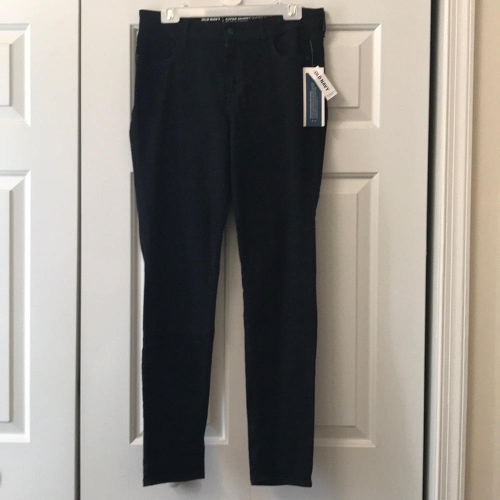Old Navy never worn super skinny mid rise jeans